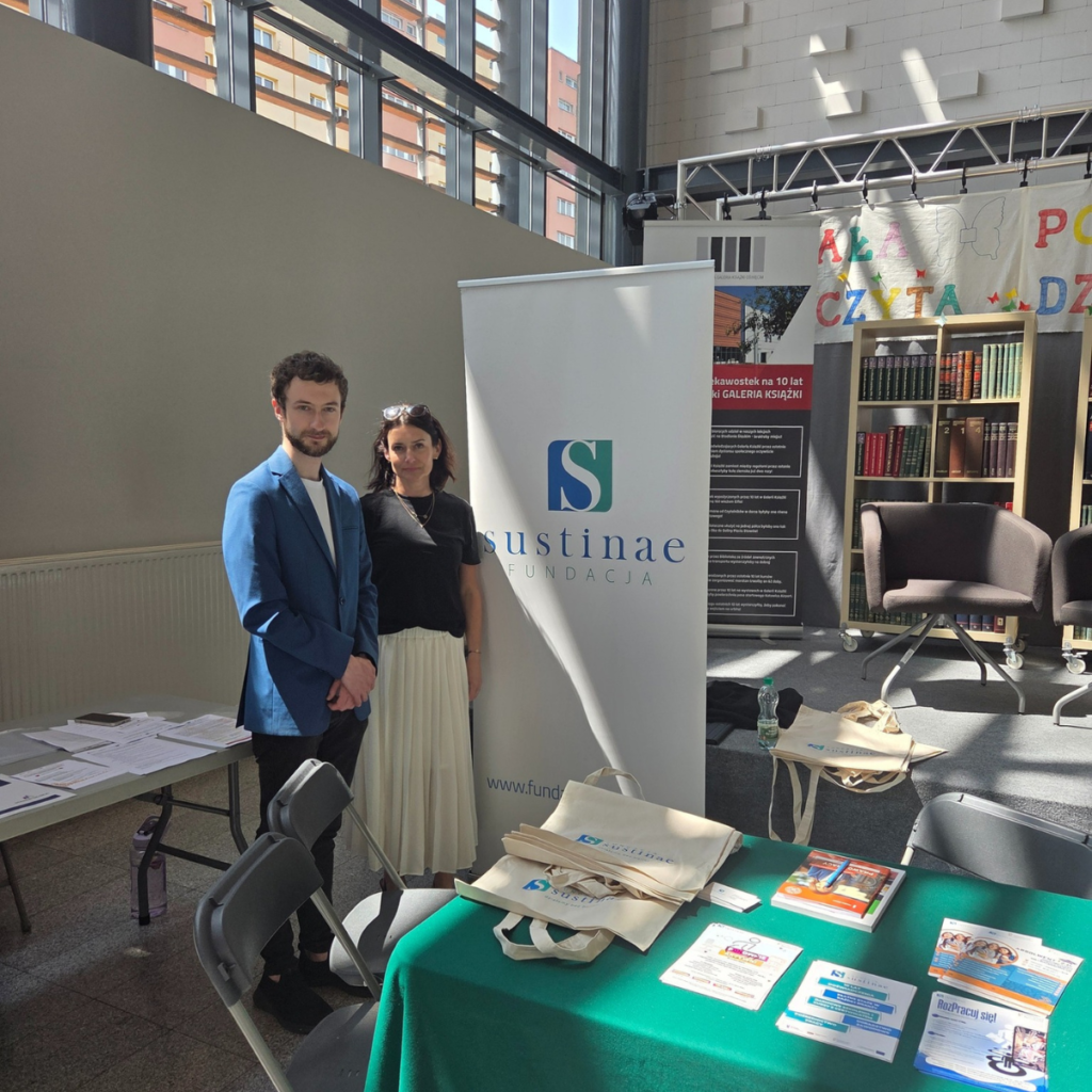 Reprezentanci Fundacji przy stoisku