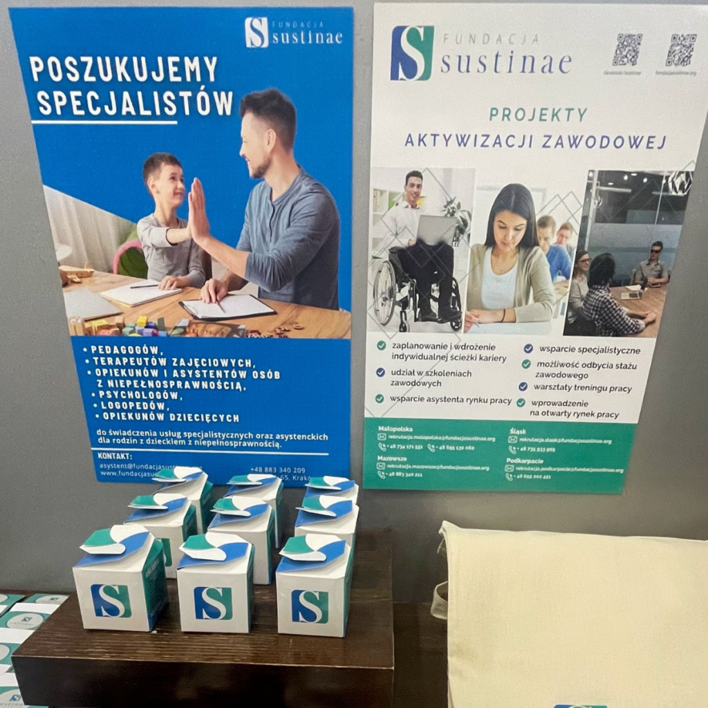 Plakaty i upominki fundacyjne